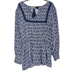 Mackenzie & James long sleeve blouse